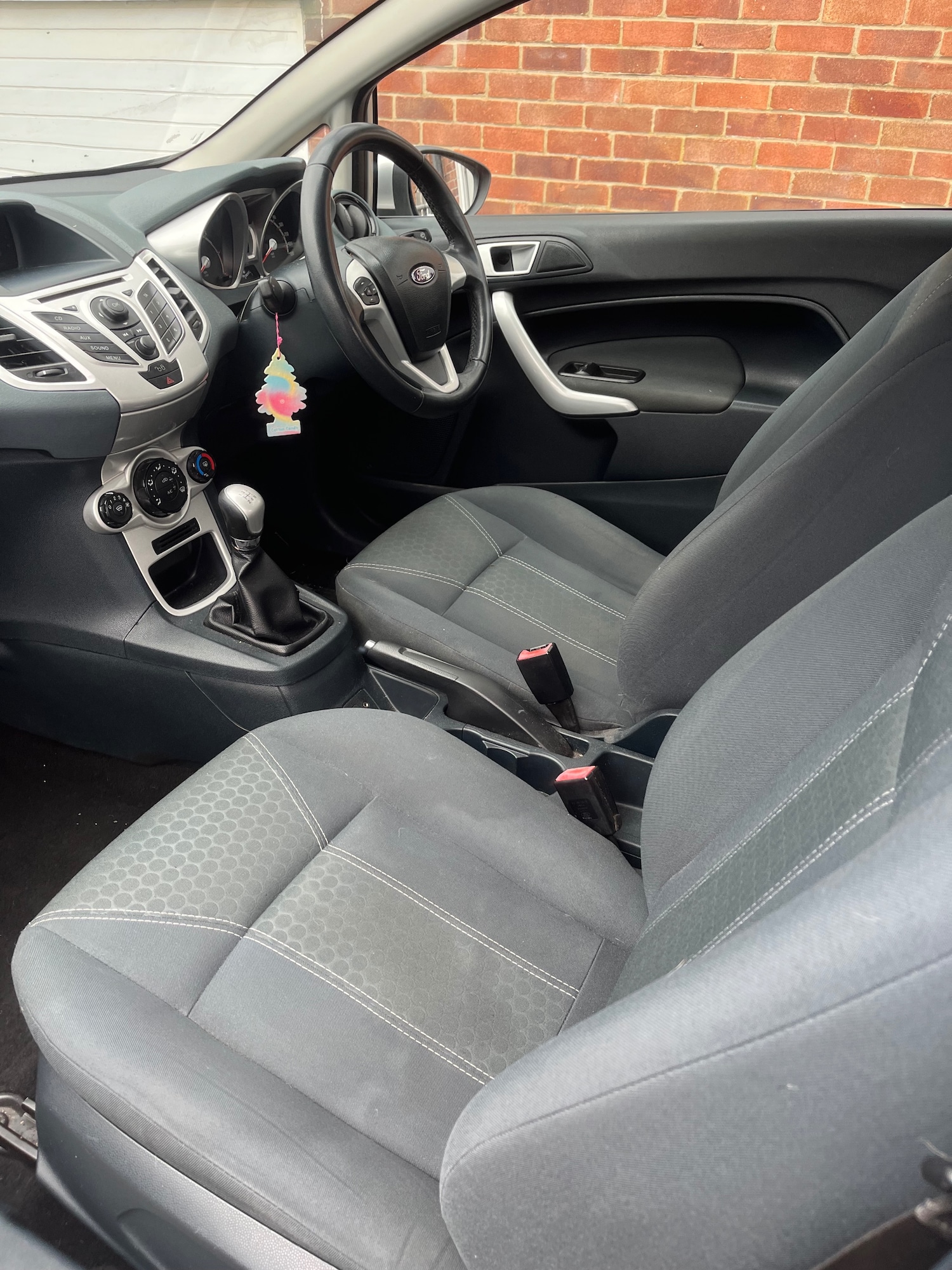 Used Ford Fiesta 2012 for sale - 77906824: Photo 2