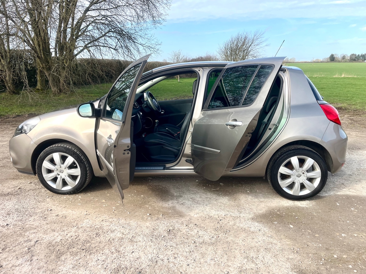 Used Renault Clio 2009 for sale - 77719444: Photo 17