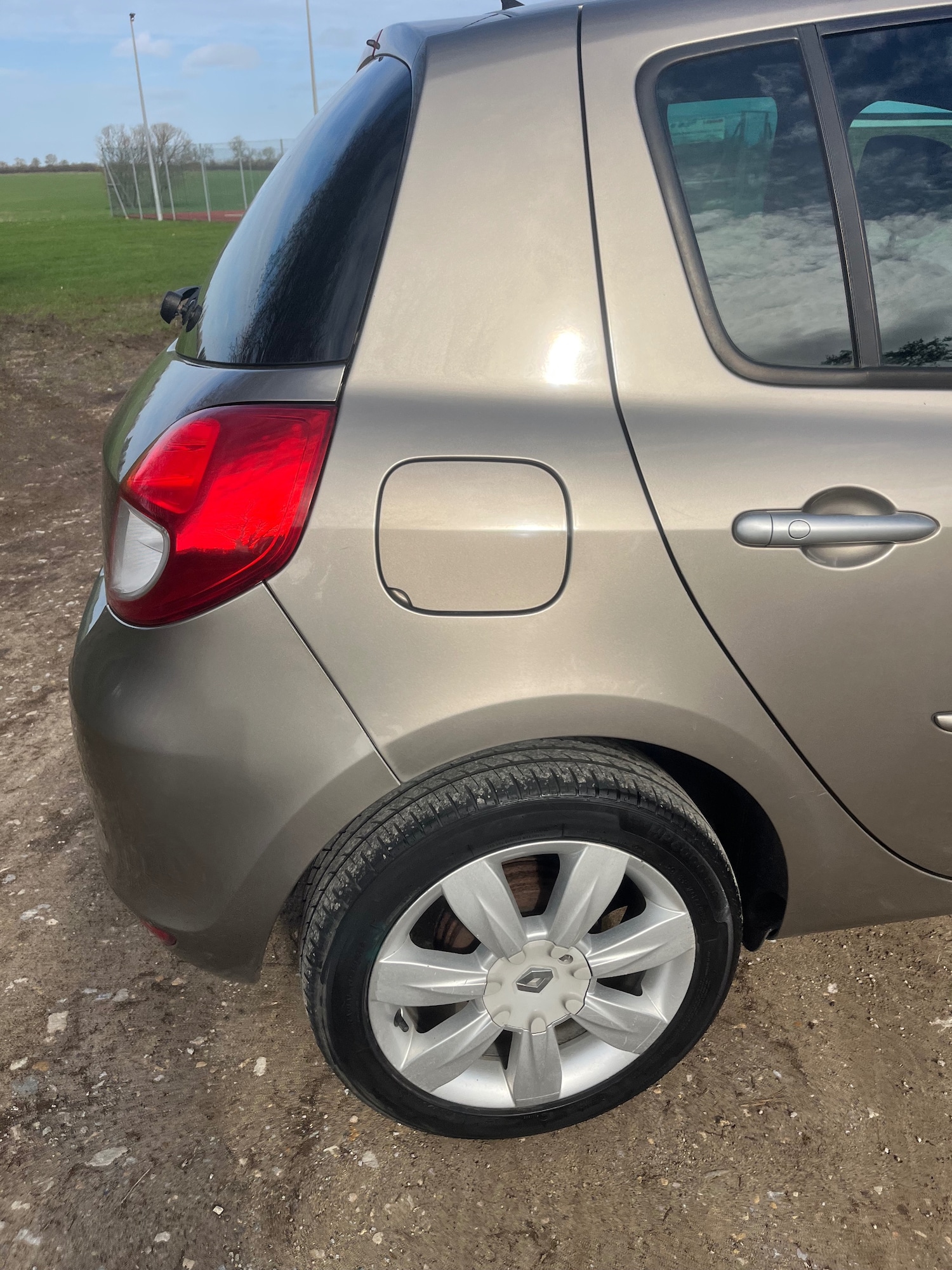 Used Renault Clio 2009 for sale - 77719444: Photo 24