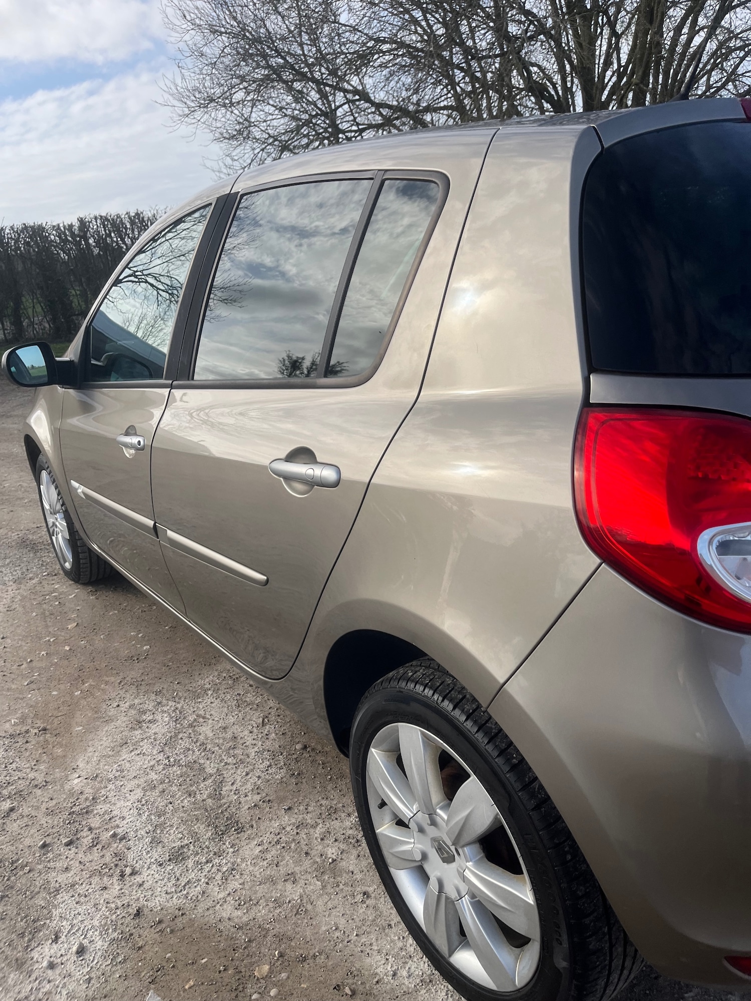 Used Renault Clio 2009 for sale - 77719444: Photo 28