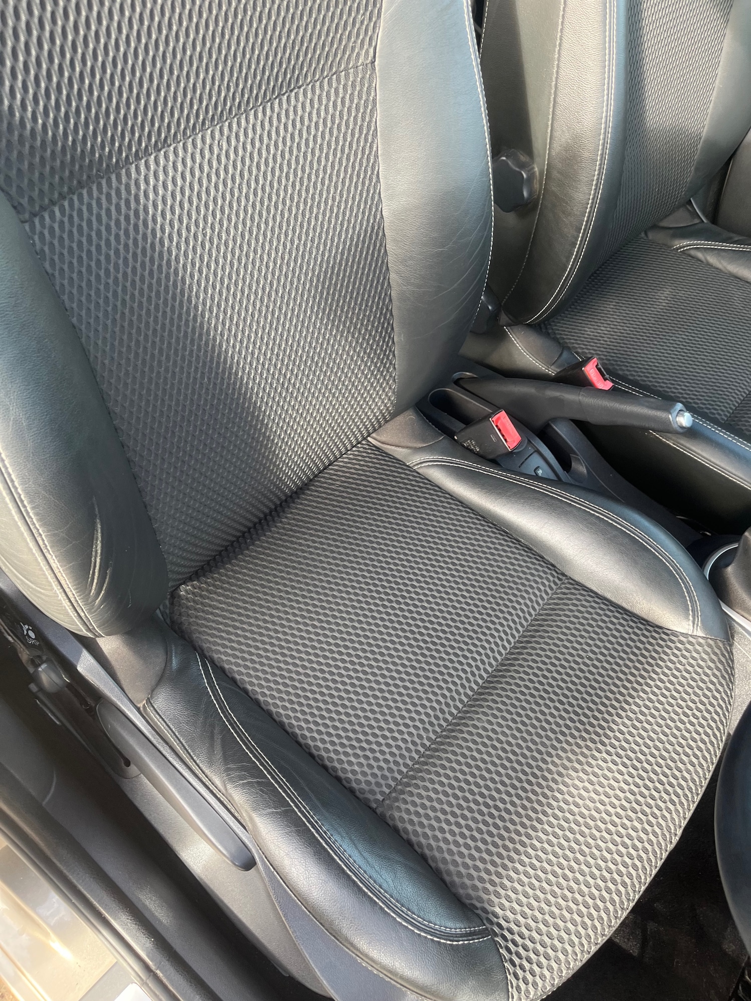 Used Renault Clio 2009 for sale - 77719444: Photo 31