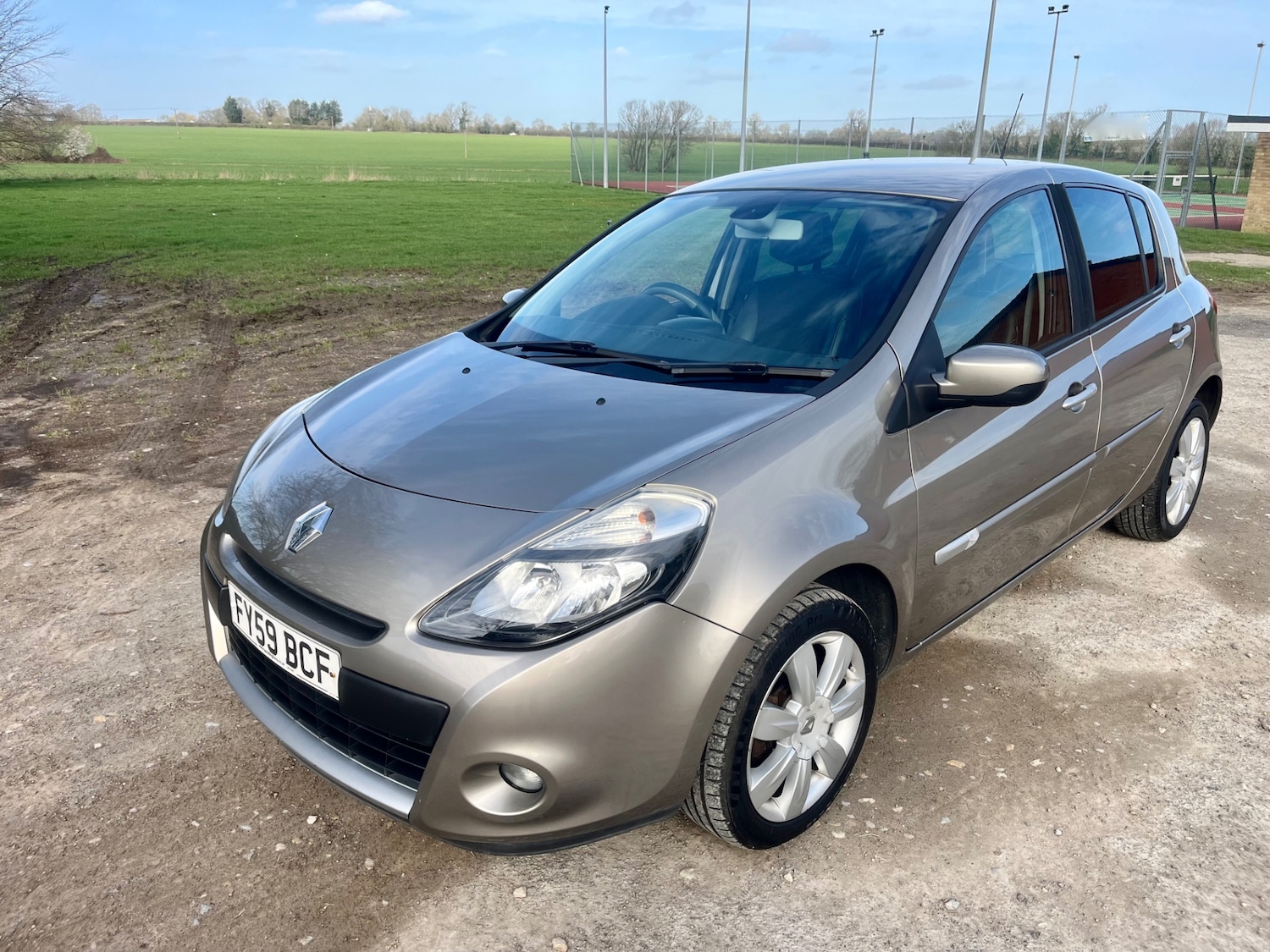 Used Renault Clio 2009 for sale - 77719444: Photo 37