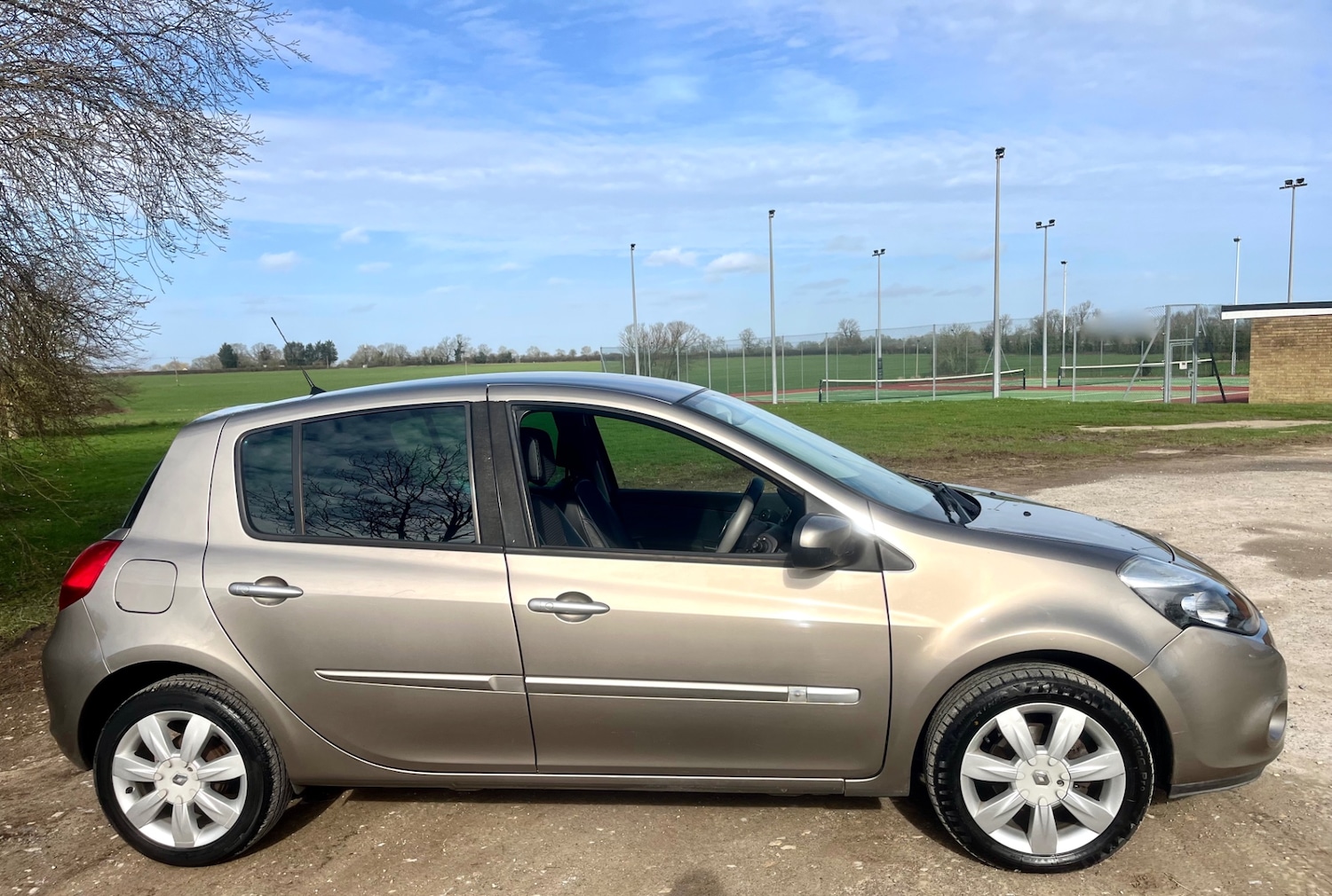 Used Renault Clio 2009 for sale - 77719444: Photo 4