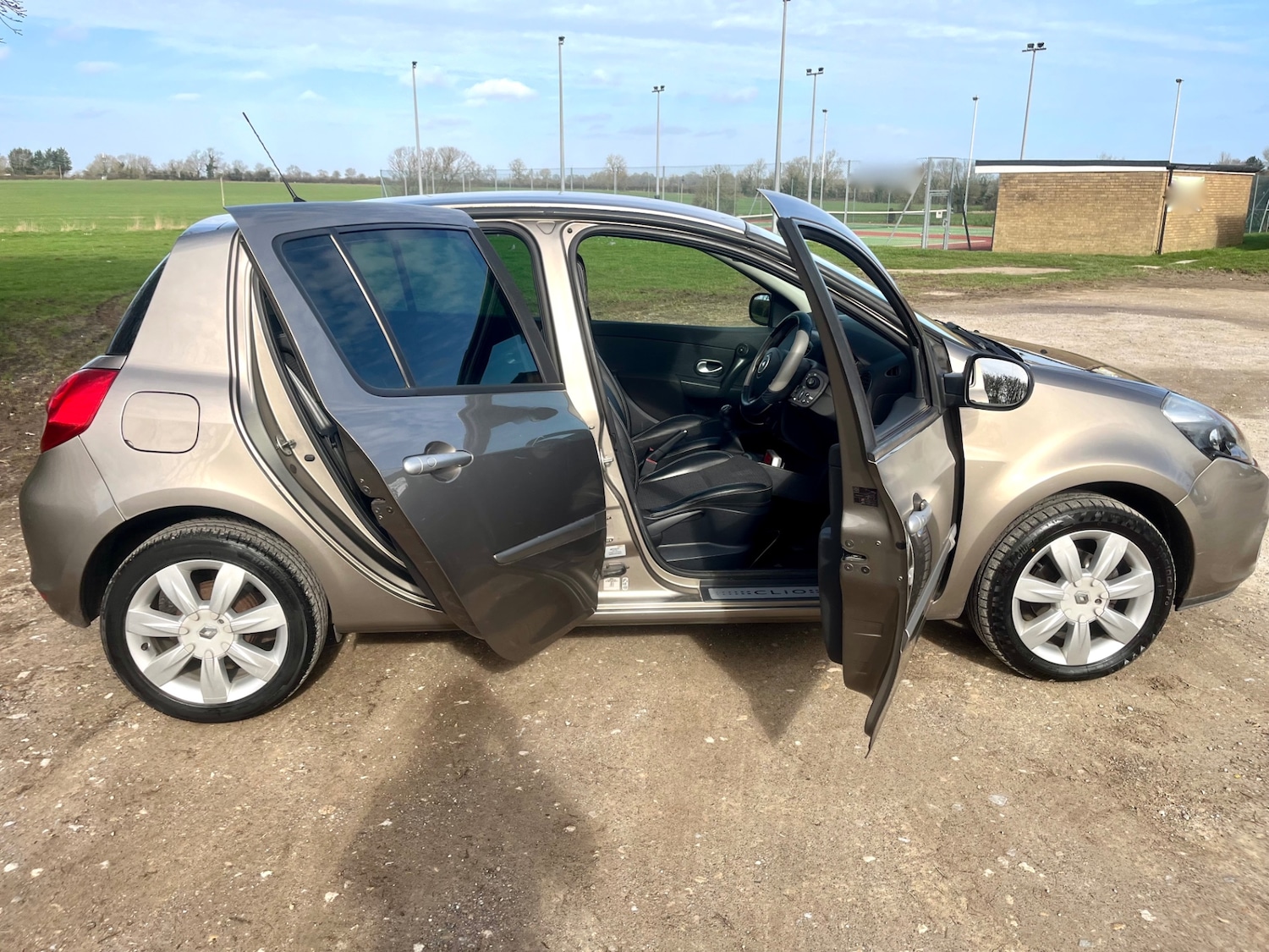 Used Renault Clio 2009 for sale - 77719444: Photo 5
