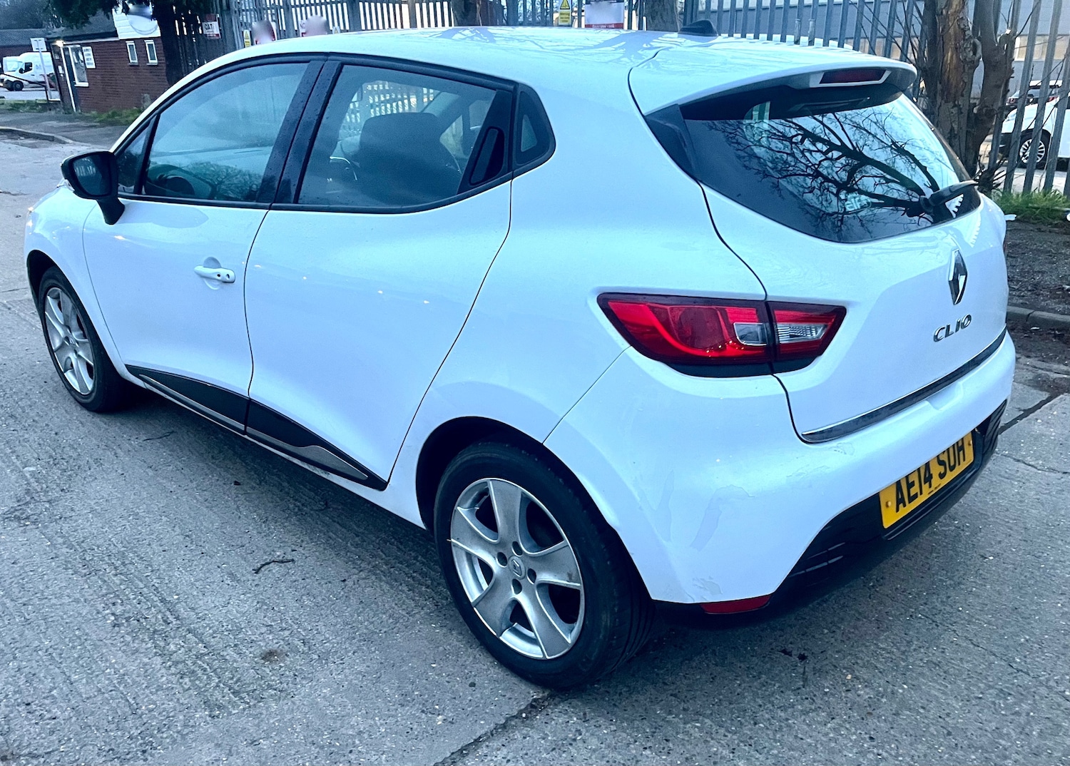 Used Renault Clio 2014 for sale - 77847963: Photo 15