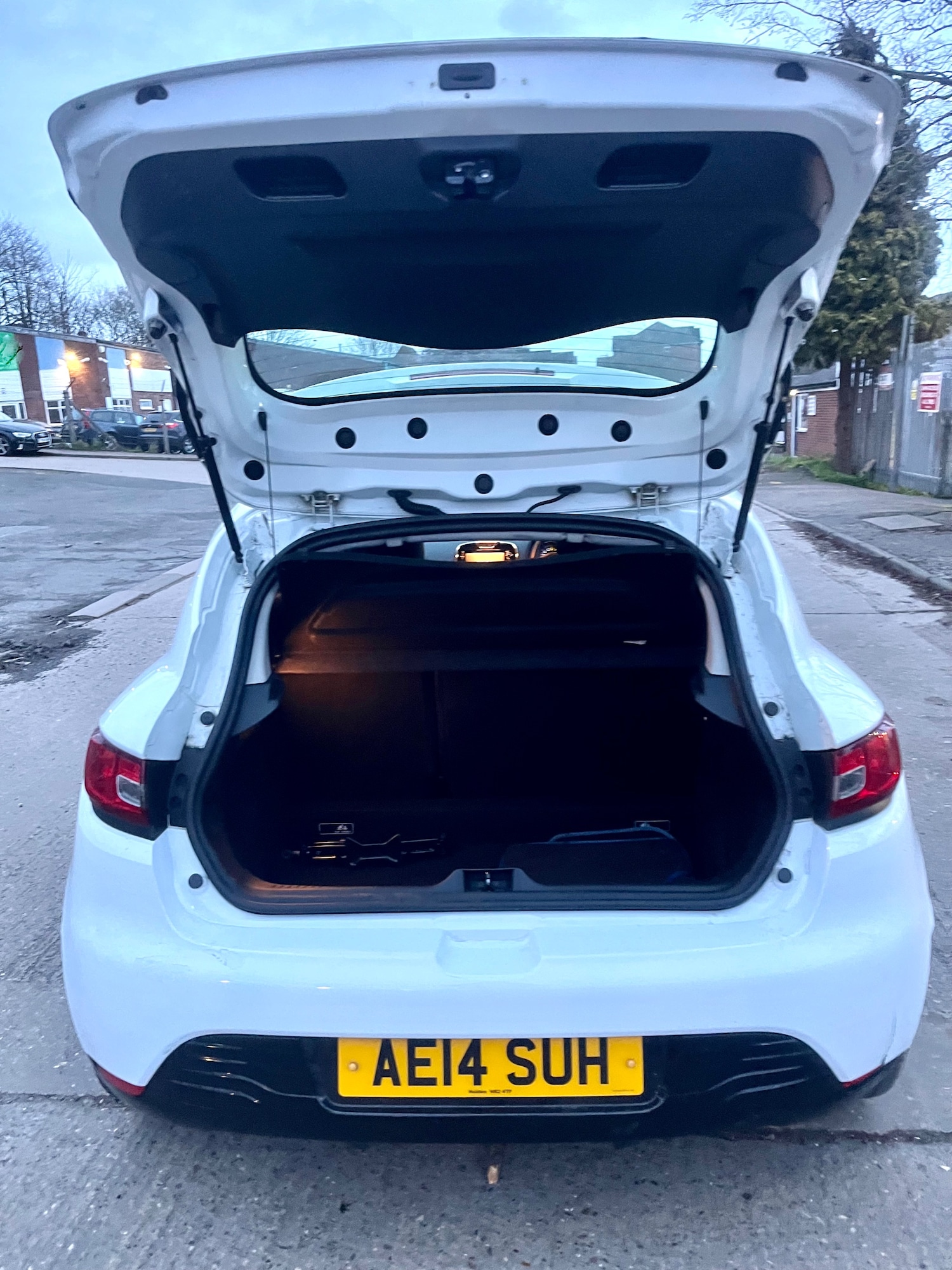 Used Renault Clio 2014 for sale - 77847963: Photo 7