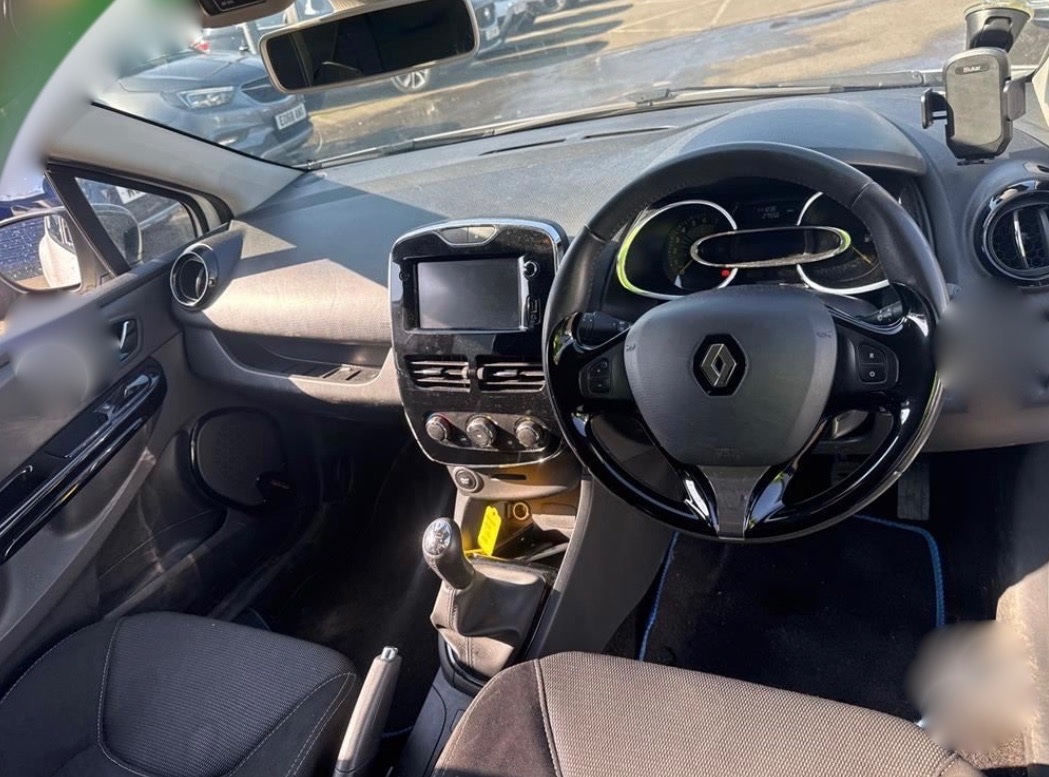 Used Renault Clio 2014 for sale - 77847963: Photo 9