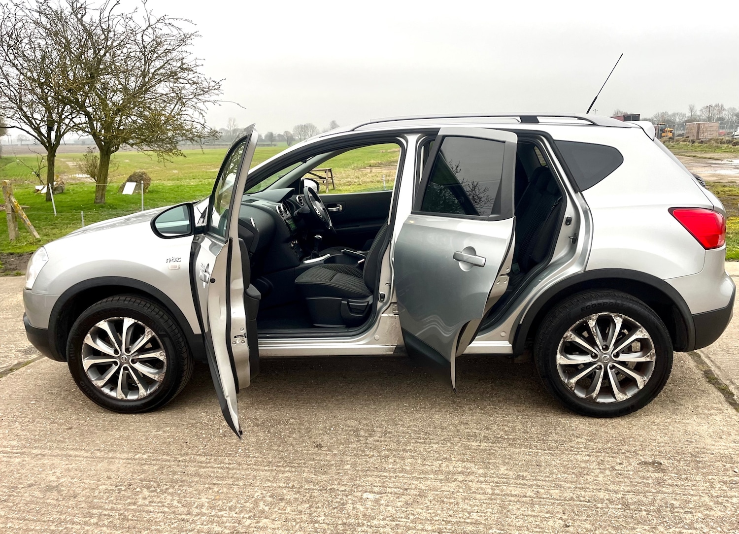 Used Nissan Qashqai 2010 for sale - 77423073: Photo 15