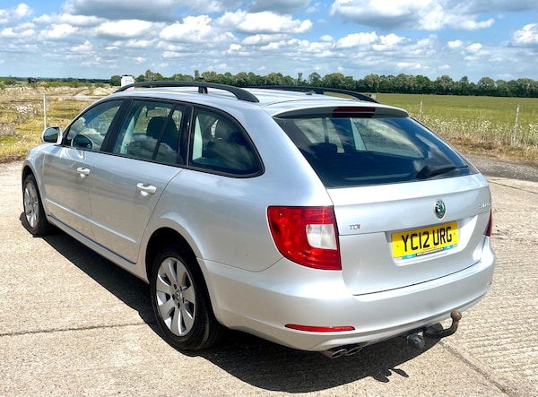 Used Skoda Superb 2012 for sale - 74770803: Photo 11