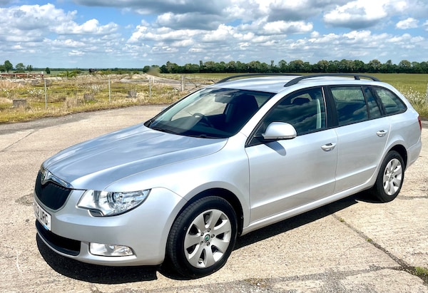 Used Skoda Superb 2012 for sale - 74770803: Photo 40
