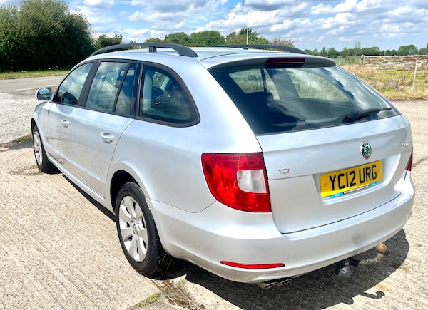 Used Skoda Superb 2012 for sale - 74770803: Photo 41