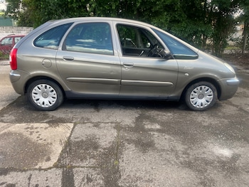 Used Citroen Xsara Picasso 2009 for sale - 78819863: Photo