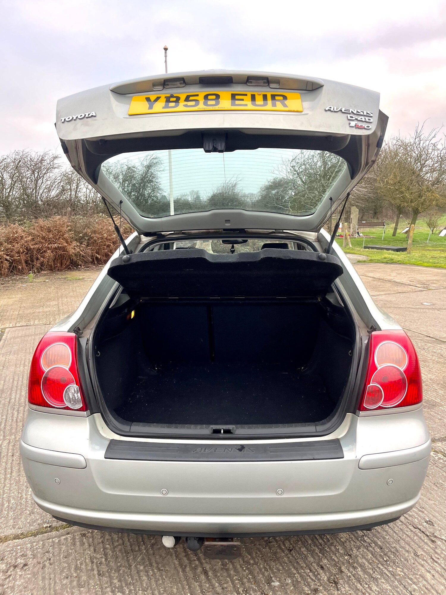 Used Toyota Avensis 2009 for sale - 77367233: Photo 13