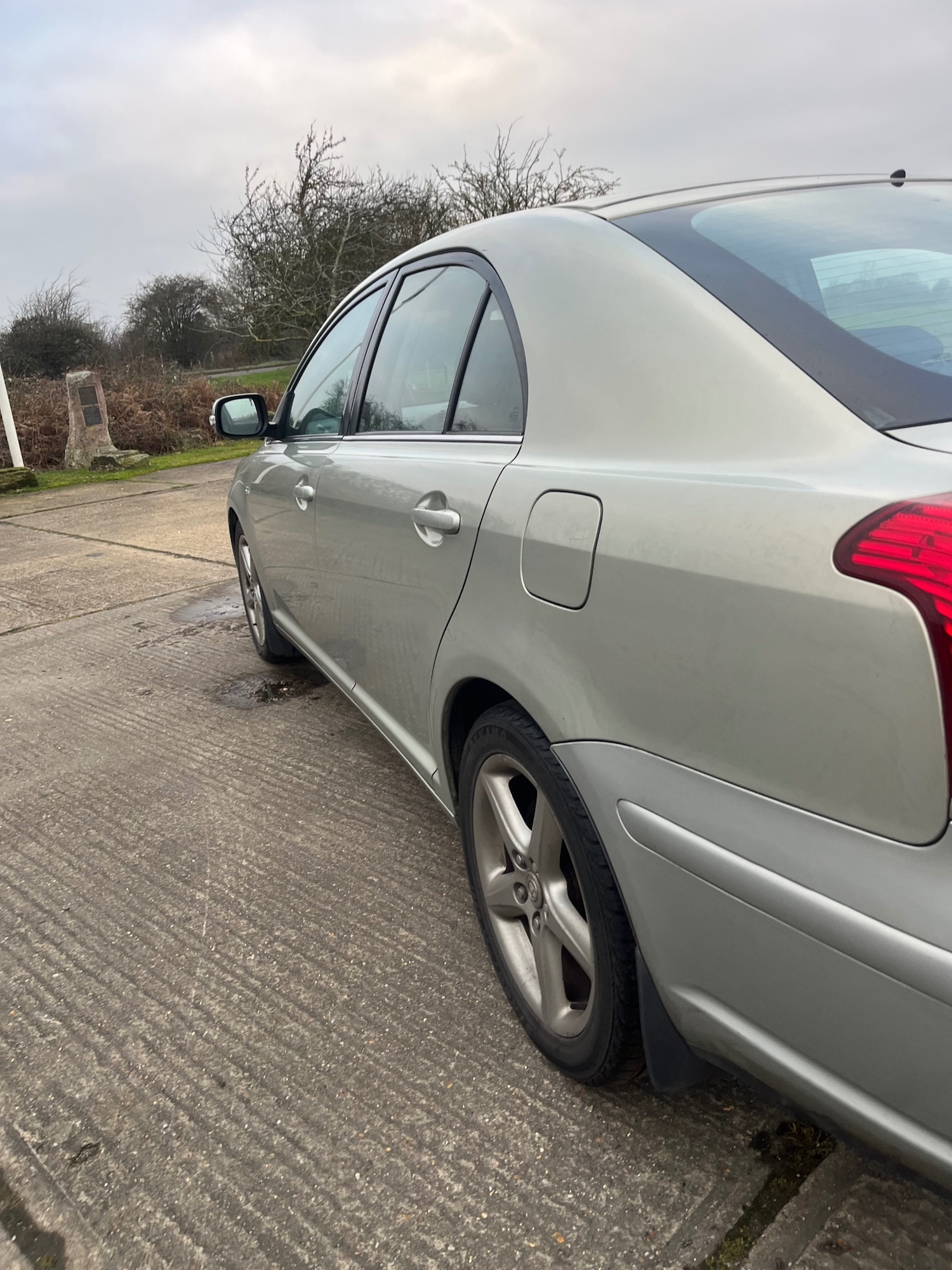 Used Toyota Avensis 2009 for sale - 77367233: Photo 24