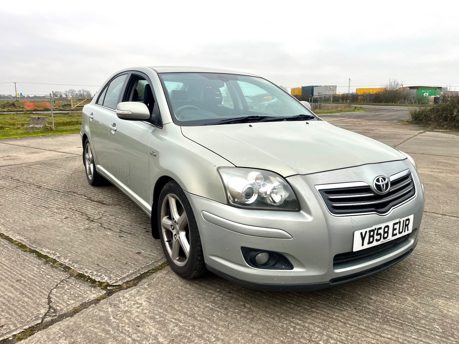 Used Toyota Avensis 2009 for sale - 77367233: Photo 3