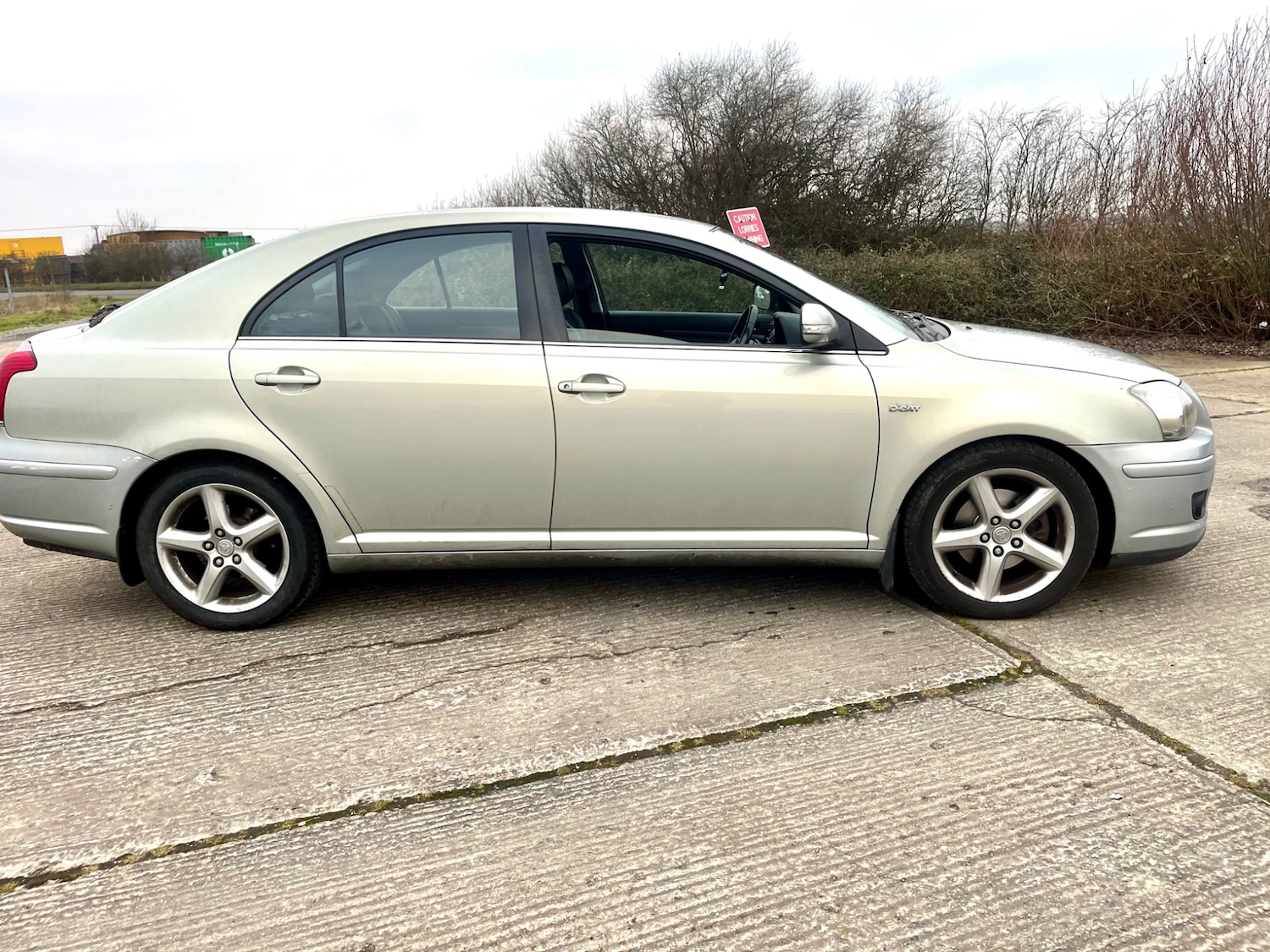 Used Toyota Avensis 2009 for sale - 77367233: Photo 4