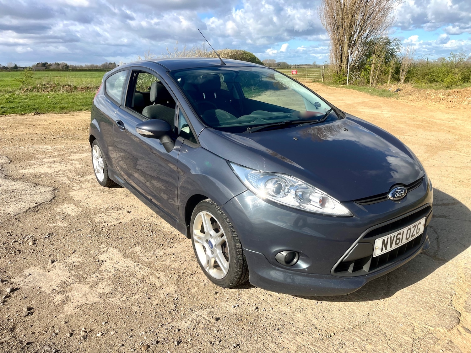 Used Ford Fiesta 2012 for sale - 78016367: Photo 3