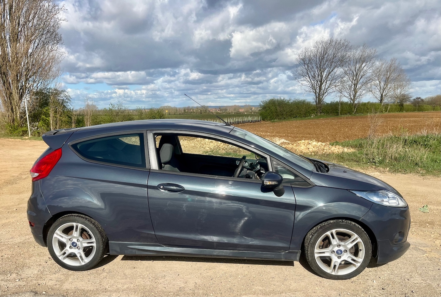 Used Ford Fiesta 2012 for sale - 78016367: Photo 4