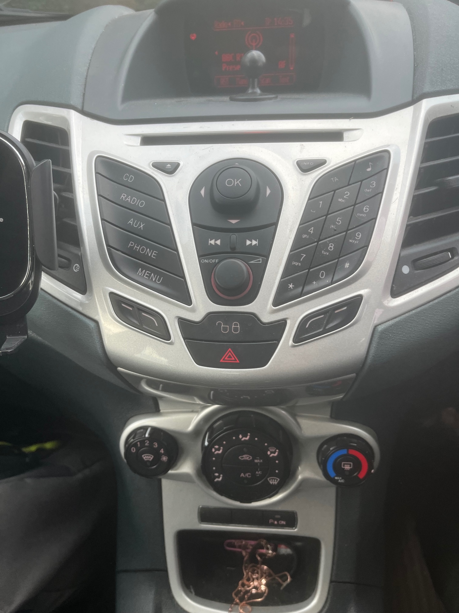 Used Ford Fiesta 2010 for sale - 76643288: Photo 10