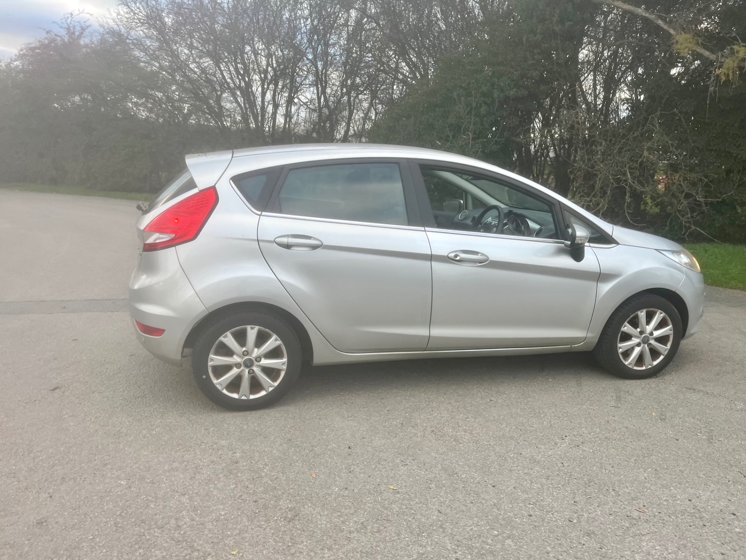 Used Ford Fiesta 2010 for sale - 76643288: Photo 4