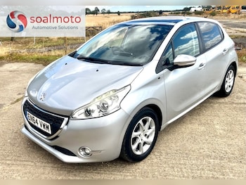 Used Peugeot 208 2015 for sale - 79360357: Photo