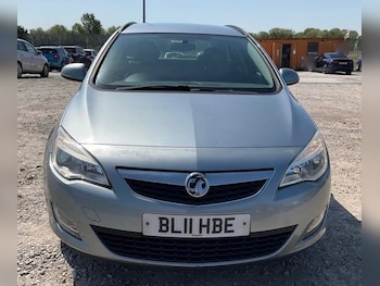 Used Vauxhall Astra 2011 for sale - 78489060: Photo