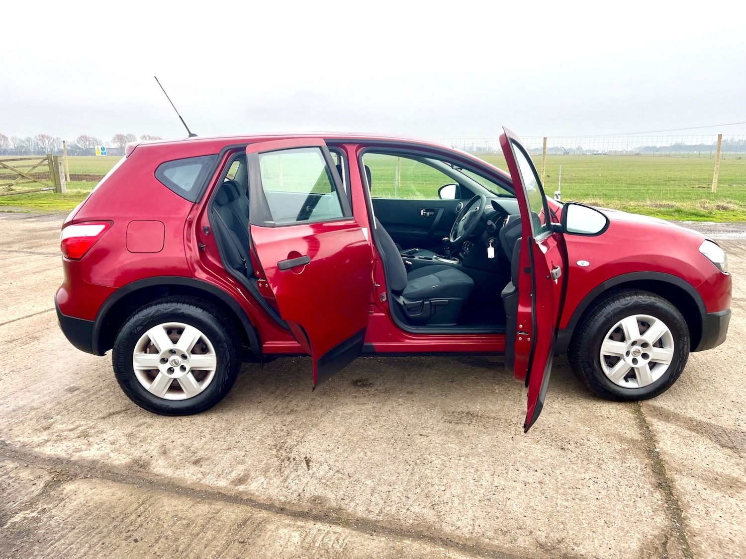 Used Nissan Qashqai 2010 for sale - 77129181: Photo 5