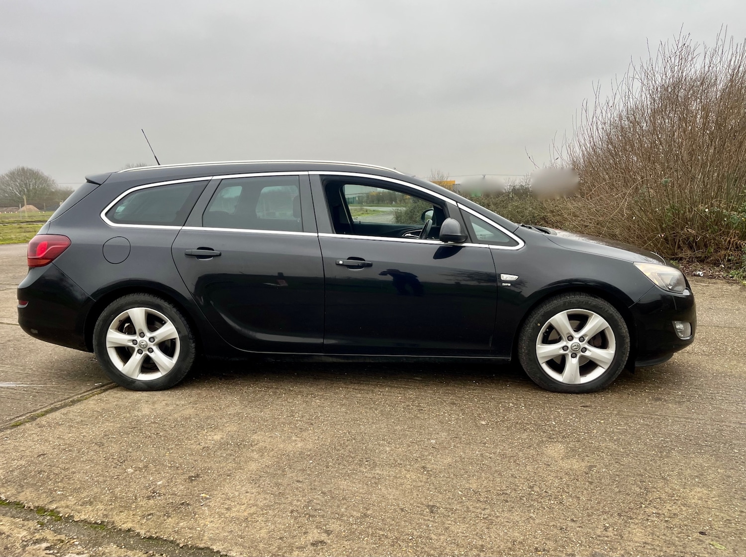 Used Vauxhall Astra 2011 for sale - 77326509: Photo 4