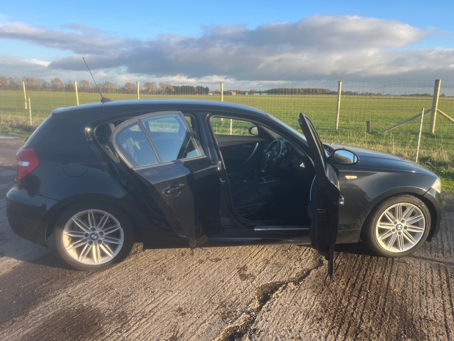 Used BMW 1 Series 2009 for sale - 76697021: Photo 5