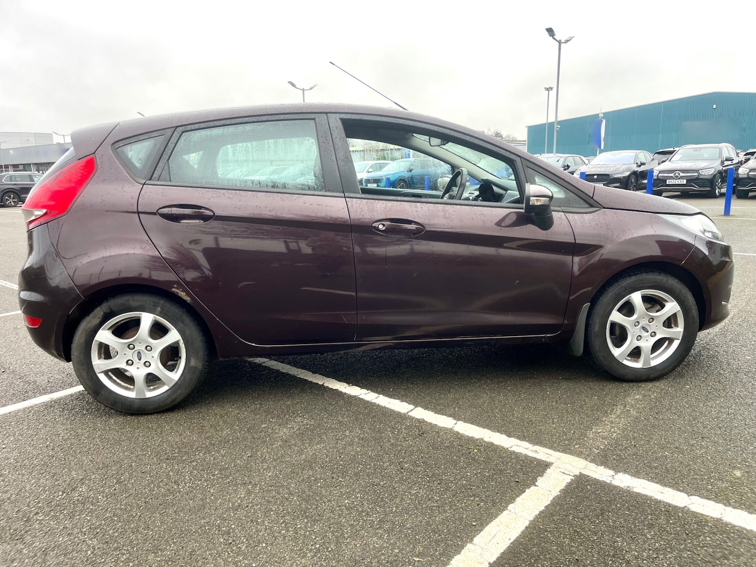 Used Ford Fiesta 2010 for sale - 77691653: Photo 4