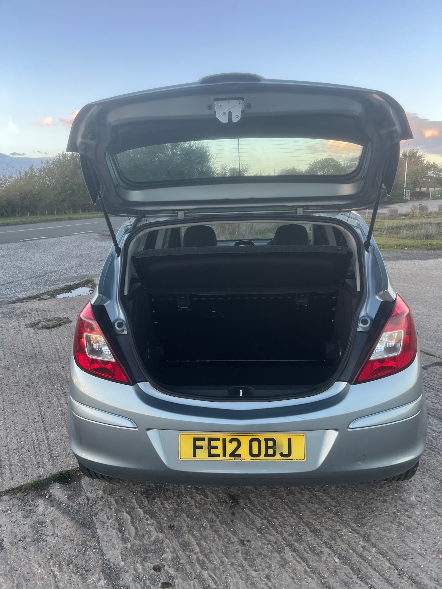 Used Vauxhall Corsa 2012 for sale - 76387419: Photo 10