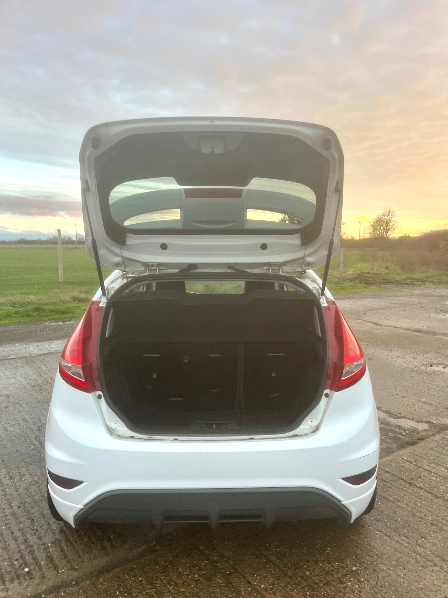 Used Ford Fiesta 2011 for sale - 76722401: Photo 11