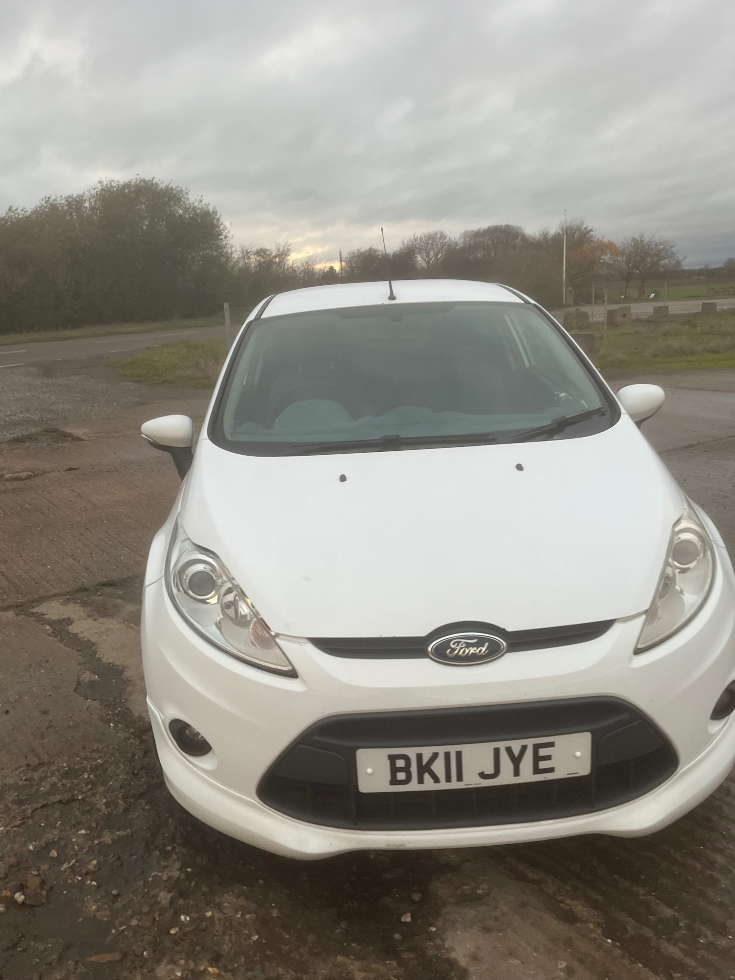 Used Ford Fiesta 2011 for sale - 76722401: Photo 2