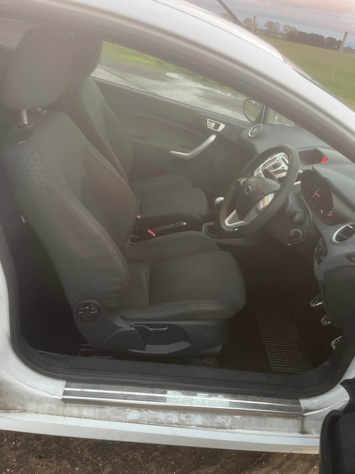 Used Ford Fiesta 2011 for sale - 76722401: Photo 6