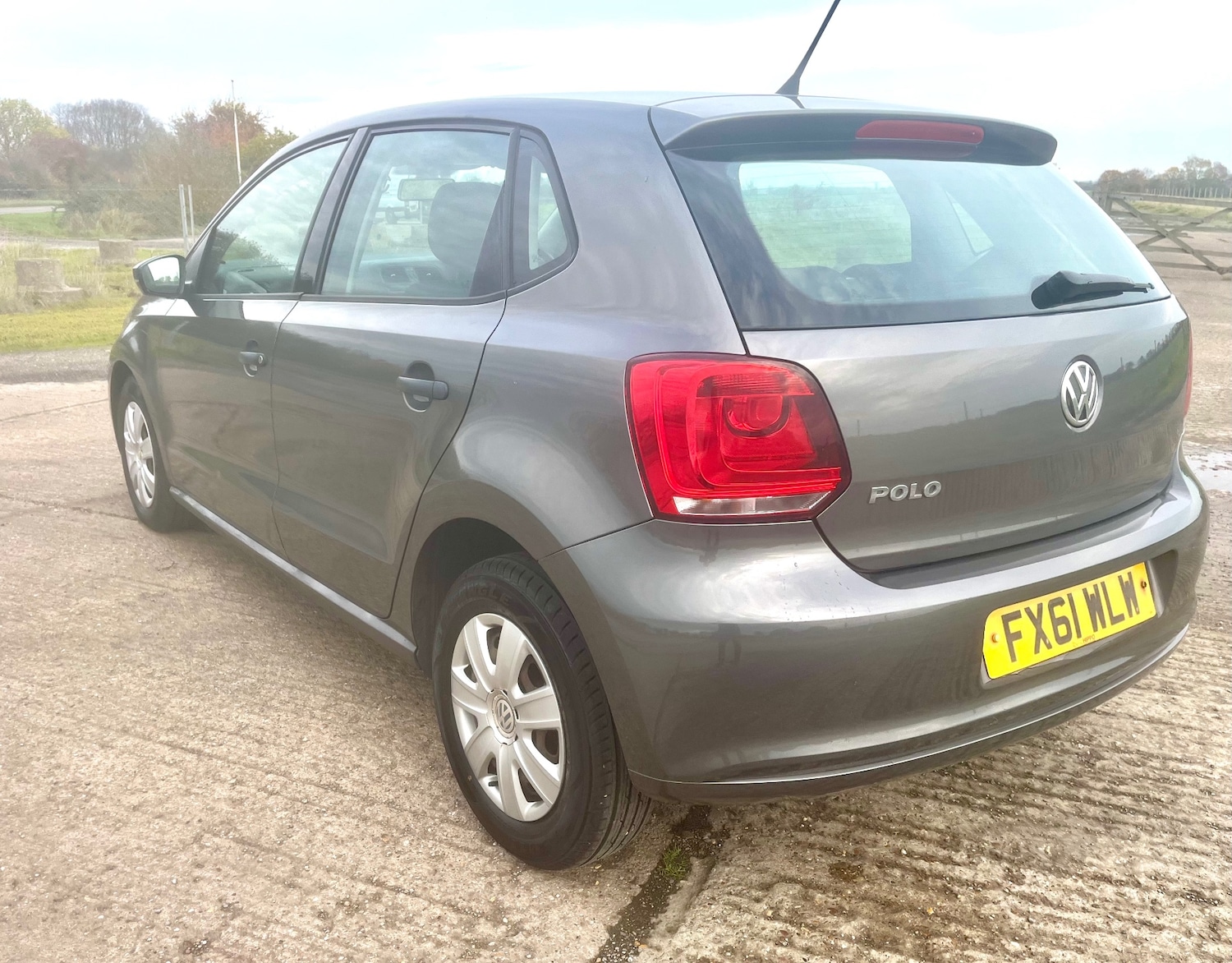 Used Volkswagen Polo 2011 for sale - 76387027: Photo 15