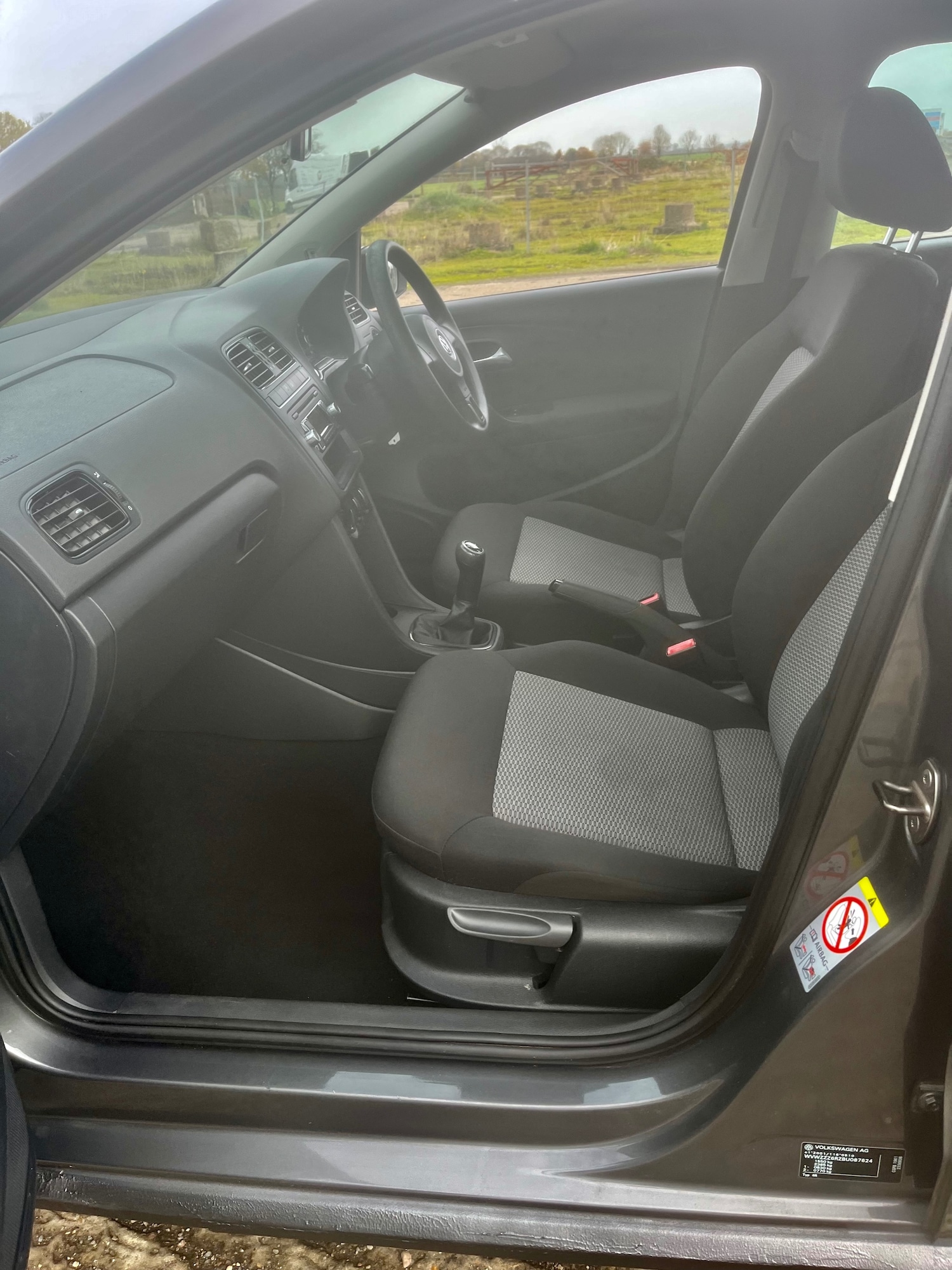 Used Volkswagen Polo 2011 for sale - 76387027: Photo 18