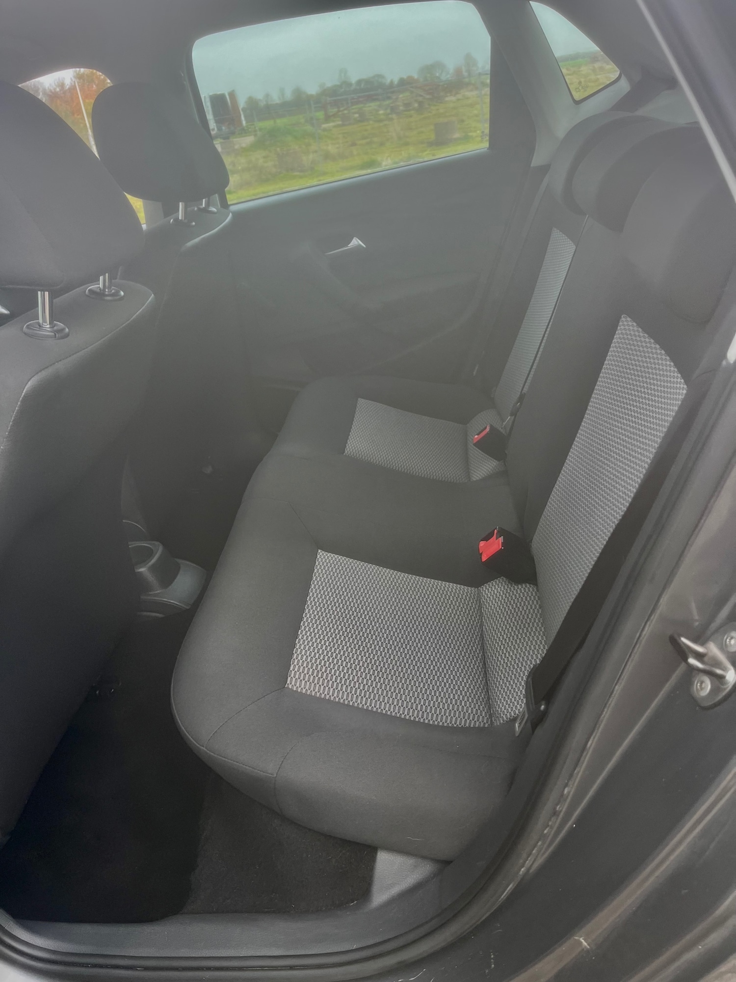 Used Volkswagen Polo 2011 for sale - 76387027: Photo 19