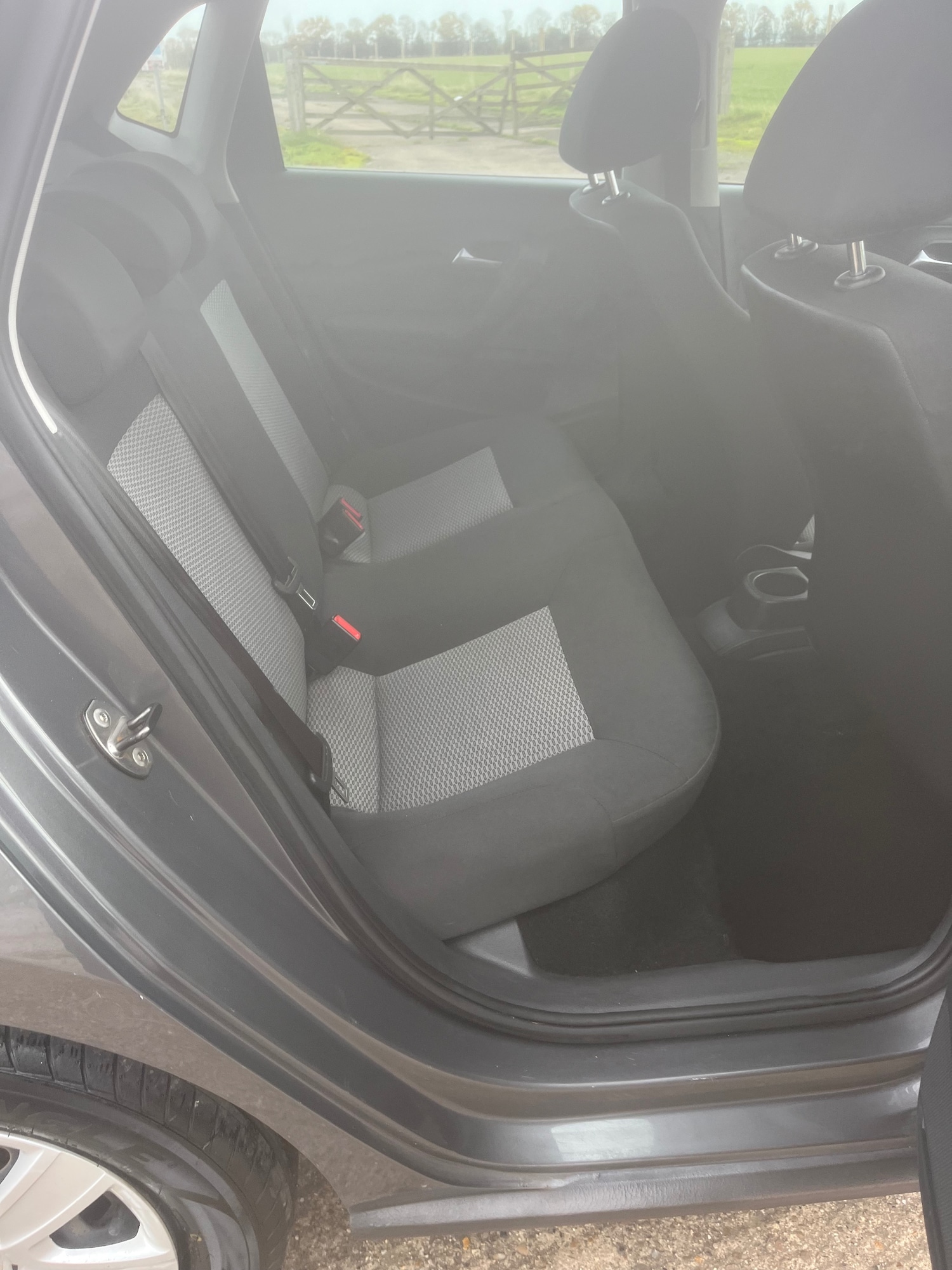 Used Volkswagen Polo 2011 for sale - 76387027: Photo 7