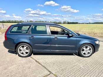 Used Volvo V50 2009 for sale - 75121578: Photo