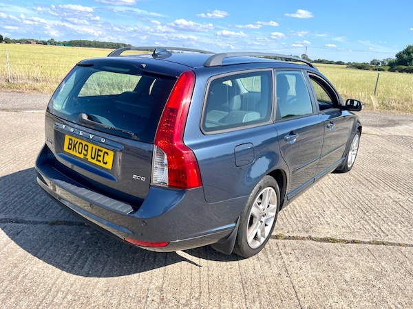 Used Volvo V50 2009 for sale - 75121578: Photo 6