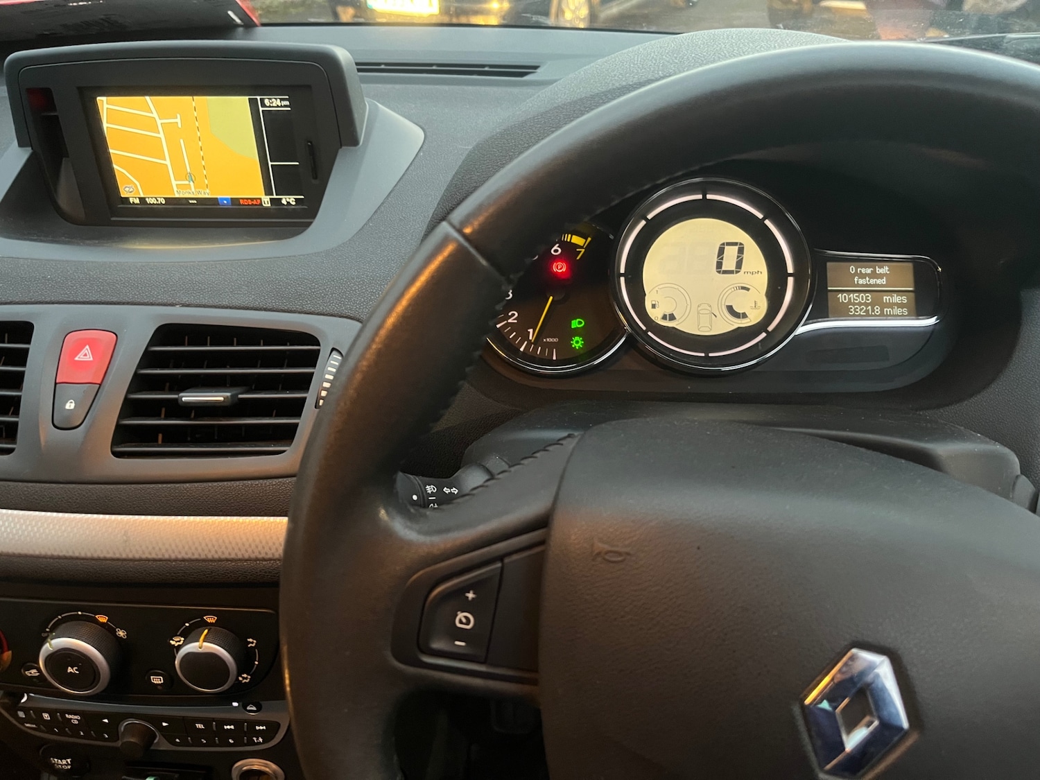 Used Renault Megane 2011 for sale - 77609693: Photo 13