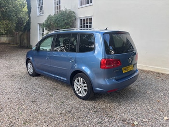Used Volkswagen Touran 2013 for sale - 75919814: Photo