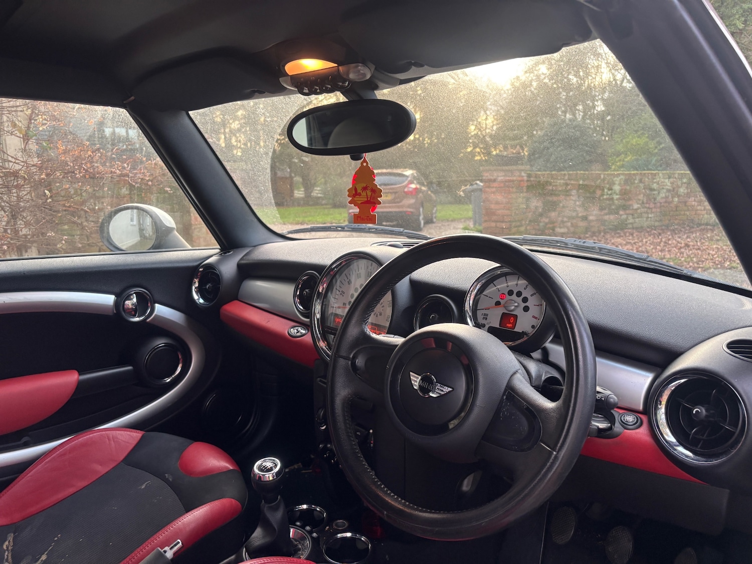 Used MINI Convertible 2010 for sale - 77398869: Photo 6