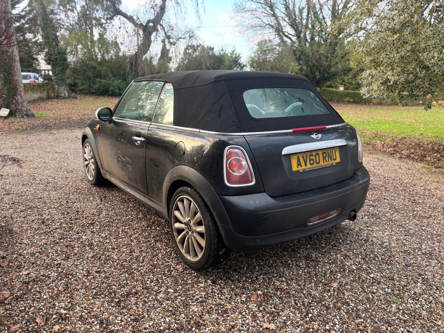 Used MINI Convertible 2010 for sale - 77170583: Photo 4