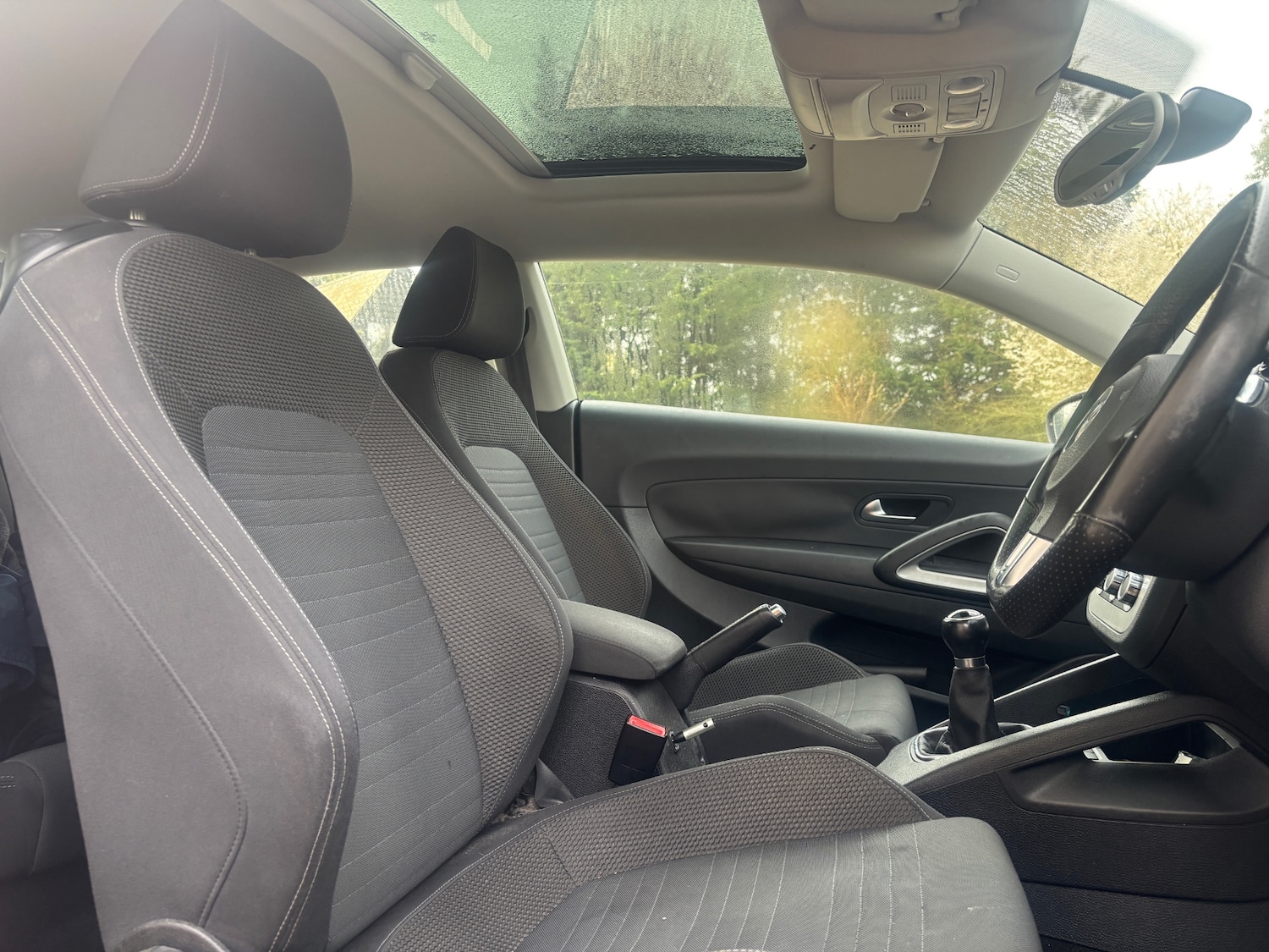 Used Volkswagen Scirocco 2010 for sale - 77774238: Photo 9