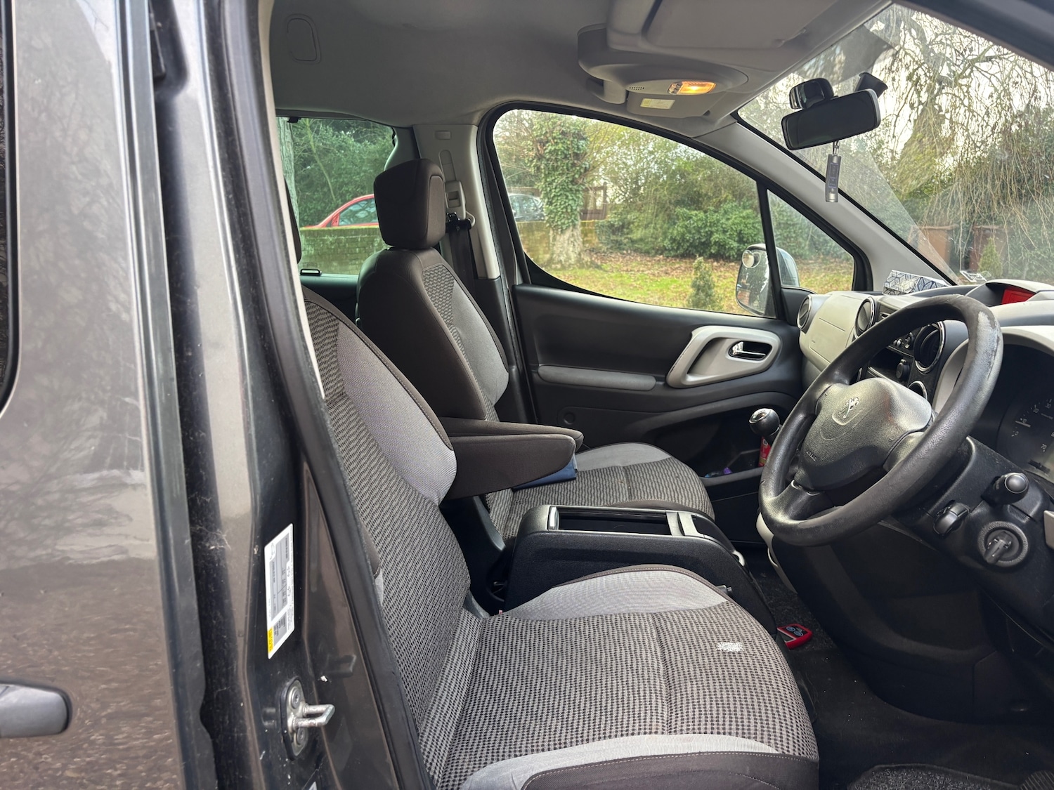 Used Peugeot Partner Tepee 2014 for sale - 77298470: Photo 7