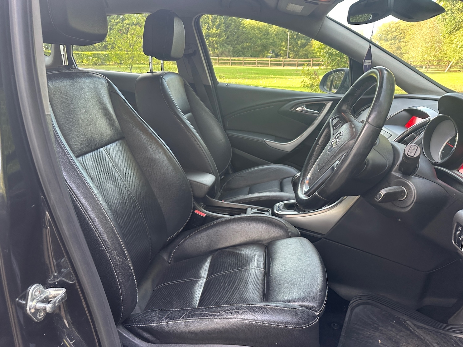 Used Vauxhall Astra 2011 for sale - 75924505: Photo 10