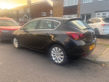 Used Vauxhall Astra 2011 for sale - 75924505: Photo