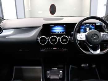 Used Mercedes-Benz GLA 2021 for sale - 74494435: Photo