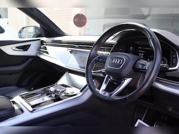 Used Audi Q8 2021 for sale - 78943680: Photo